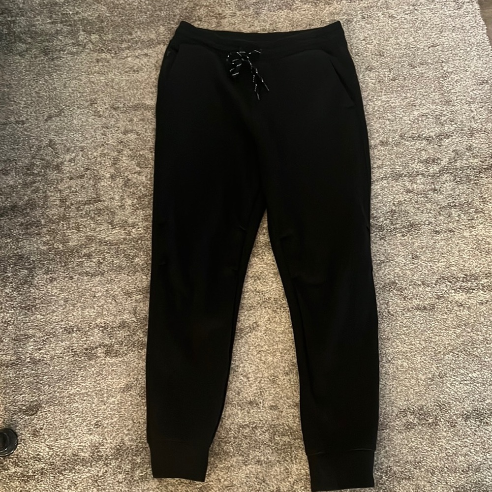 GAP Fit Men’s Medium Joggers
